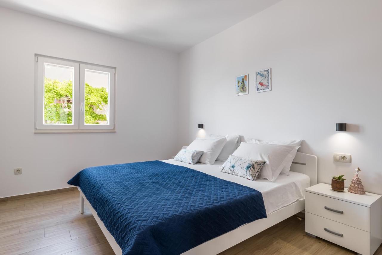 Luxurious Apartments Bona Fide Мимице Екстериор снимка